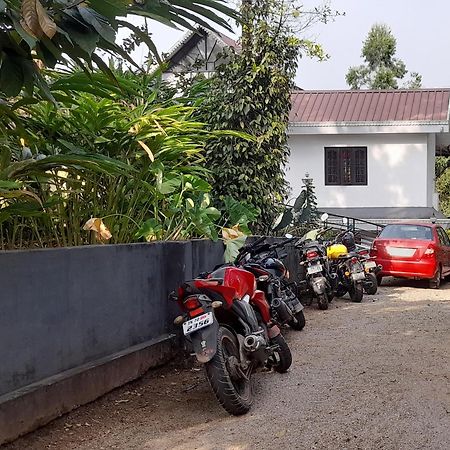 Le Farmhouse Munnar Anachal Екстериор снимка